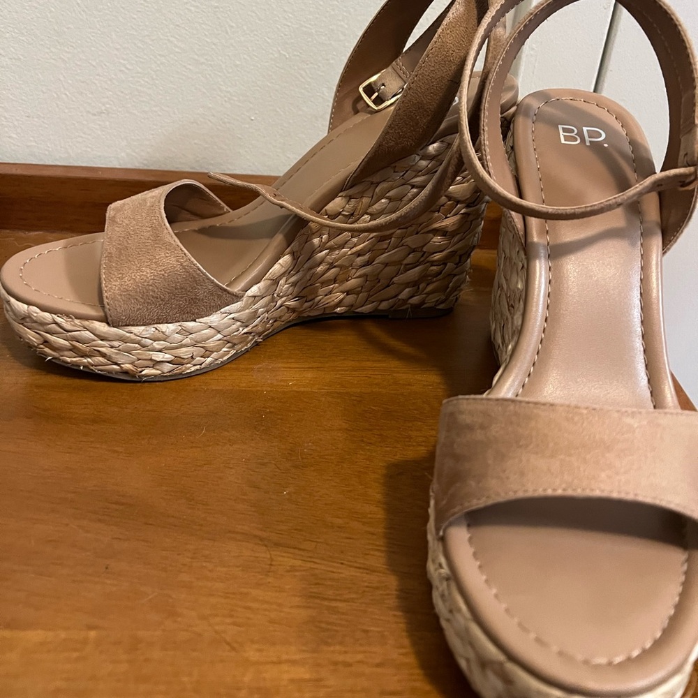 Nordstrom’s BP Wedge sandals 8.5